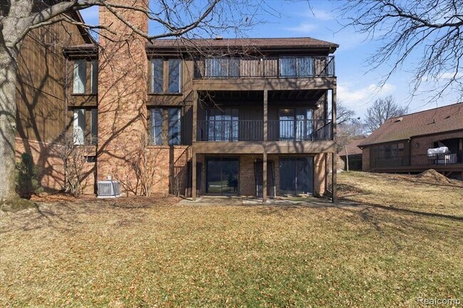 Building Photo - 1863 Wingate Rd