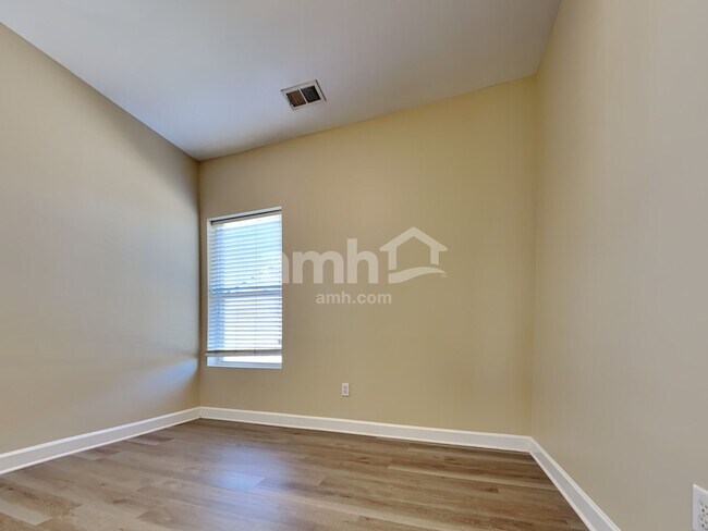 Building Photo - 1009 Turtle Dove Ln