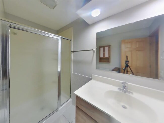 Building Photo - 4845 Orleans Ln N