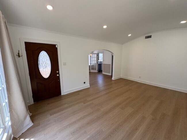 Building Photo - Classic Spanish Revival in California Heig...
