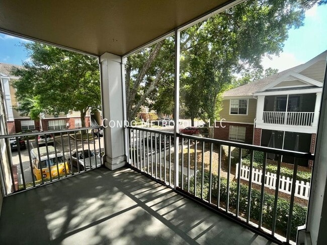Building Photo - 8300 Elm Park Dr
