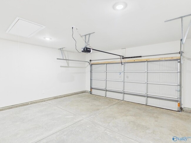 Building Photo - 237 Murphy Ln