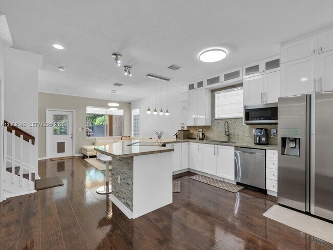 Building Photo - 8956 SW 215th Ln