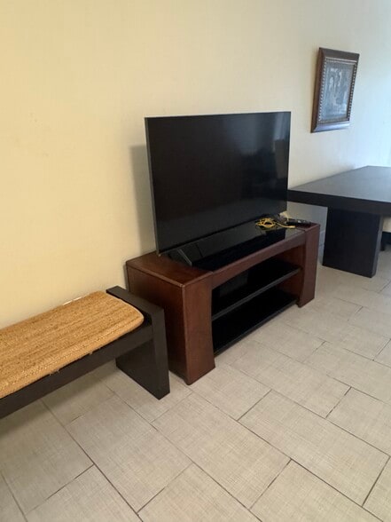 Building Photo - 6494 Collins Ave