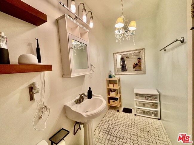 Building Photo - 1412 Calumet Ave