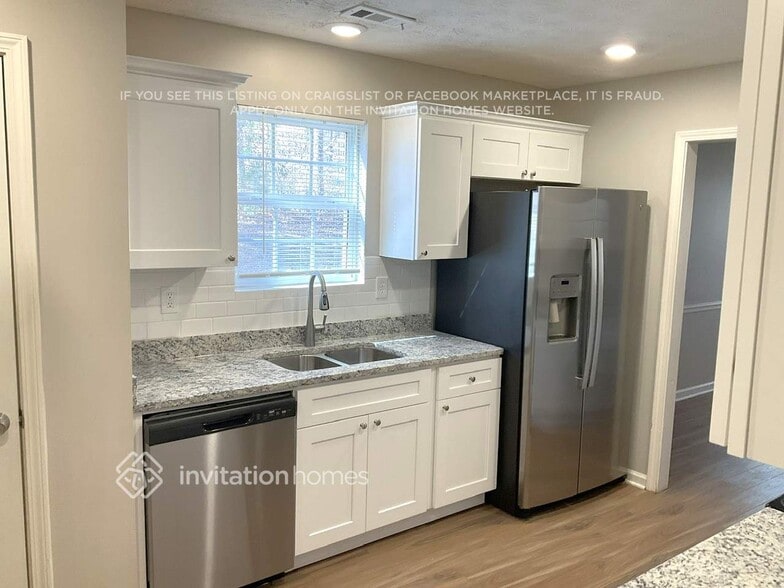 Building Photo - 215 Felton Dr