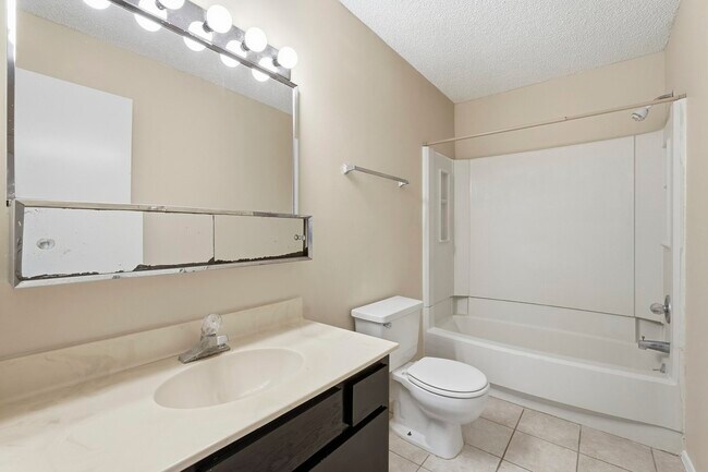 Building Photo - 3168 Windchase Blvd