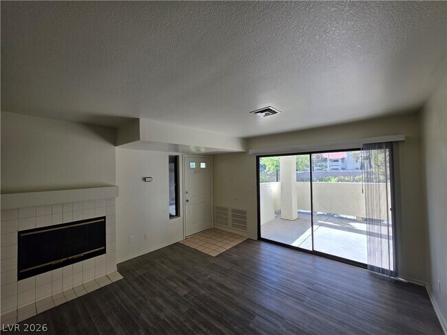 Building Photo - 4865 S Torrey Pines Dr