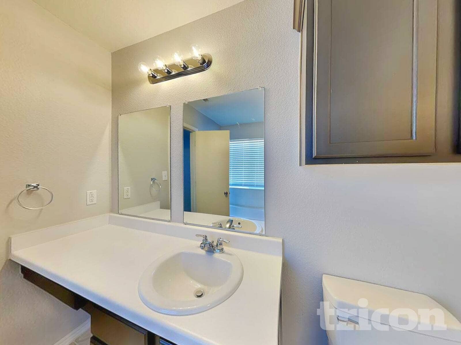 Building Photo - 9707 Marbach Bend