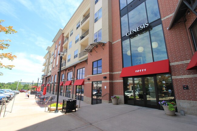 Building Photo - Gorgeous Corner Unit DTC Condo