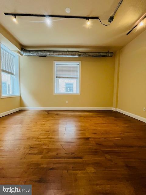 Building Photo - 338 N Charles St