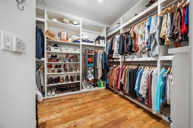 Building Photo - 5231 Calle Montilla Pl