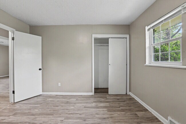Building Photo - 2236 SW 59th Pl