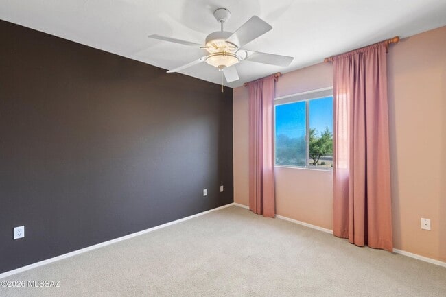 Building Photo - Two Story 3 Bed/2Bath in Paseo Del Rio
