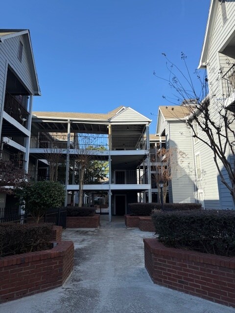 Building Photo - 534 Granville Ct