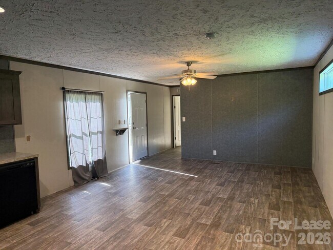 Building Photo - 115 Kimberly Cir