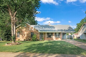Building Photo - Newly Renovated 3/2 In Bartlett