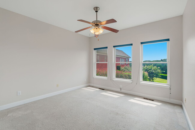 Building Photo - 104 Sunali Ln