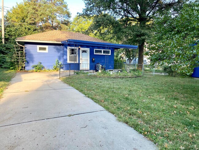 Primary Photo - 5412 Horton St