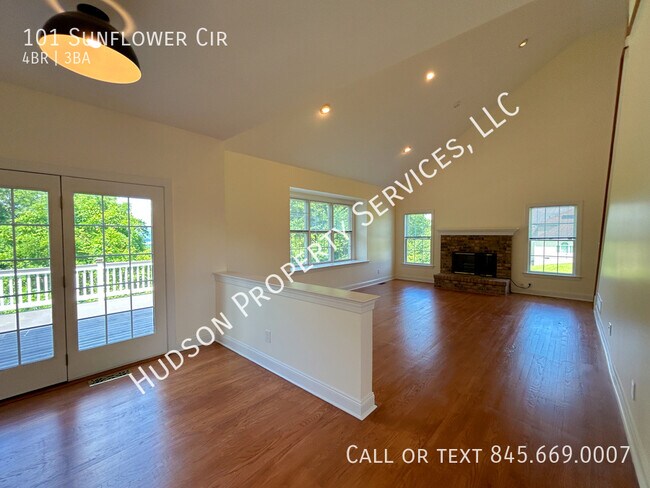 Building Photo - 101 Sunflower Cir