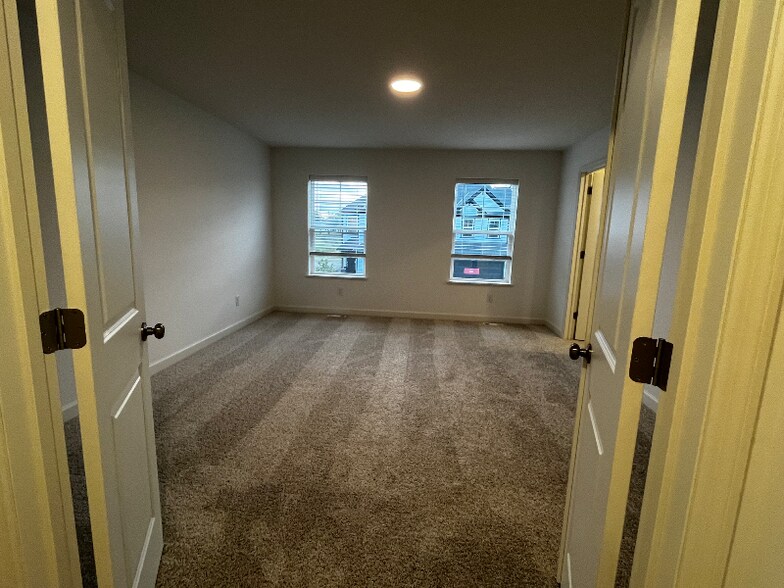 Building Photo - 10478 Harbor Ln N
