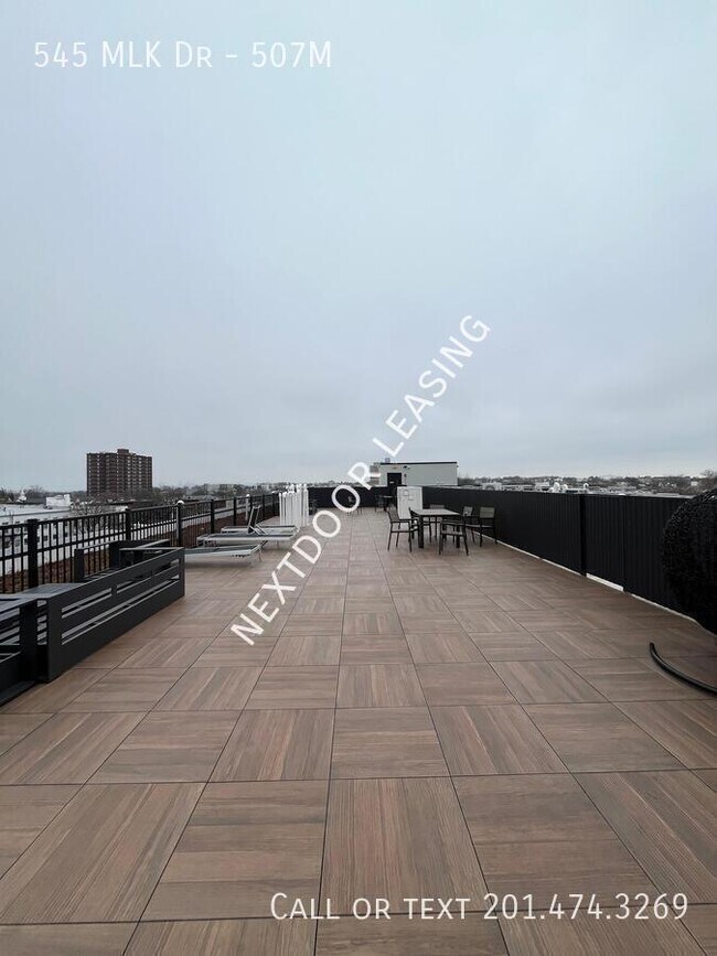 Building Photo - 545 MLK Dr-507M