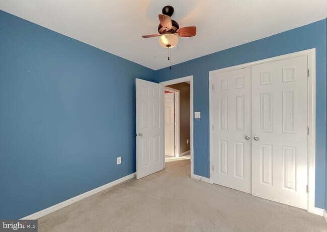 Building Photo - 45571 Catalina Ln