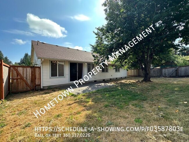 Building Photo - 3 Bedroom, 2 Bath Home on Corner Lot in La...