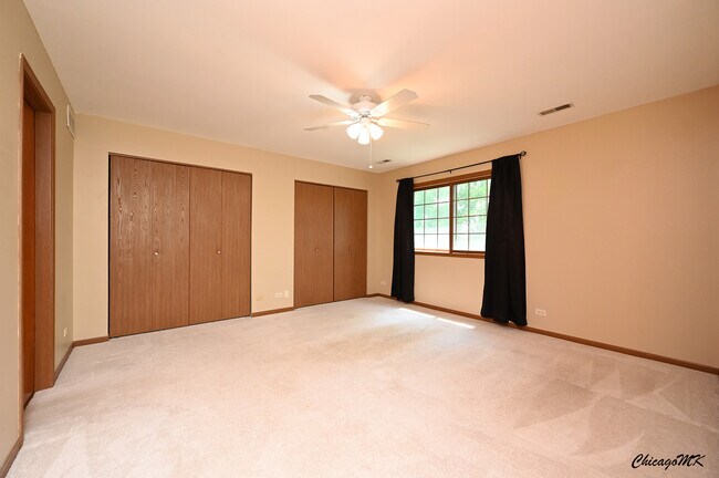 Building Photo - 340 Woodridge Cir