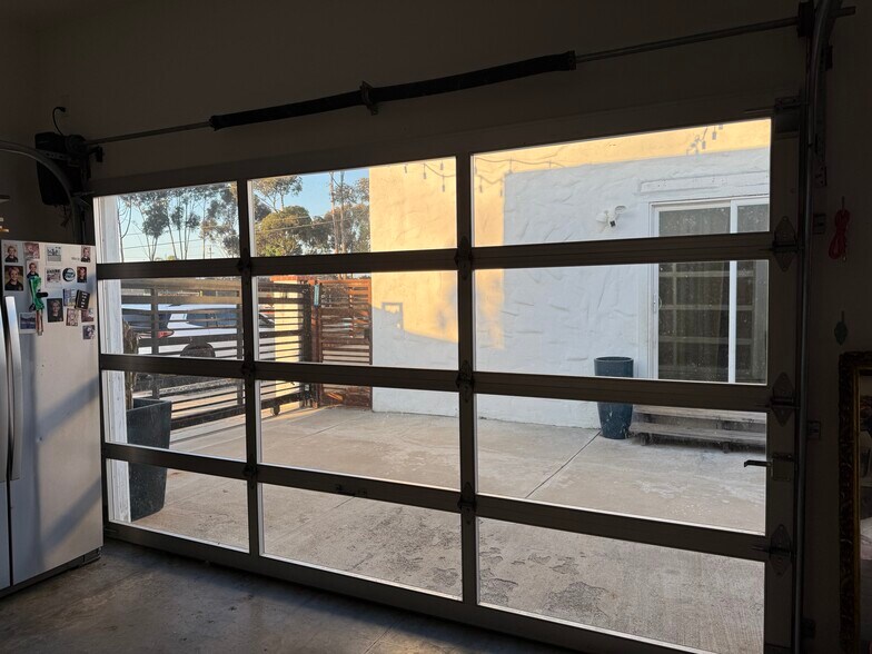 Building Photo - 1208 S 32nd St