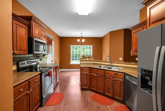 Building Photo - 68 Lincoln Way