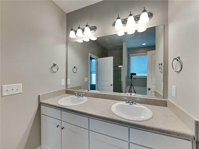 Building Photo - 203 Margrave Dr