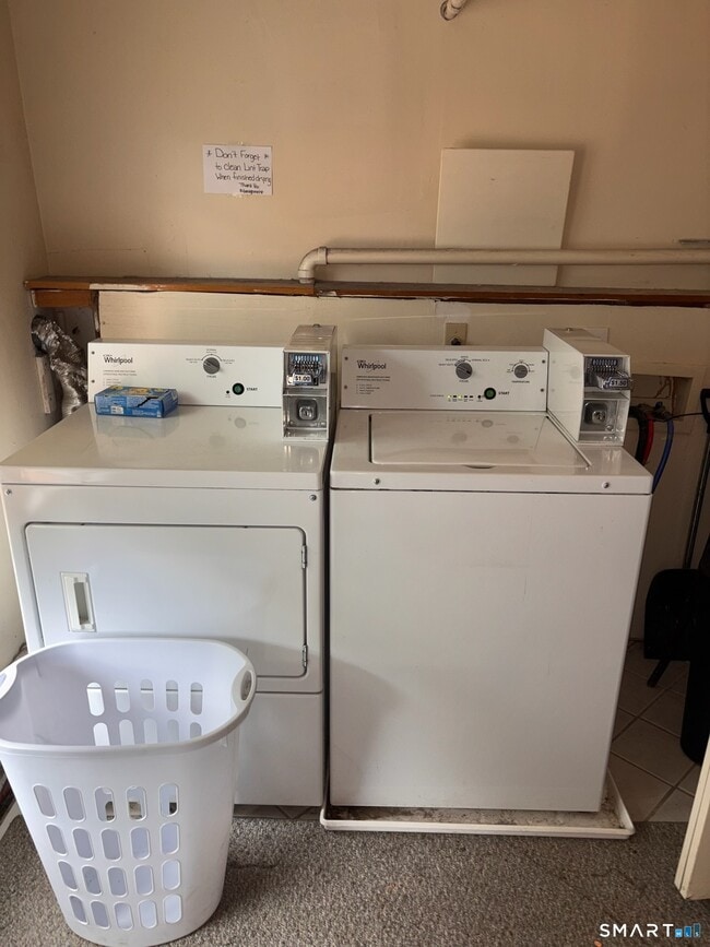 Building Photo - 123 Old Norwich Rd