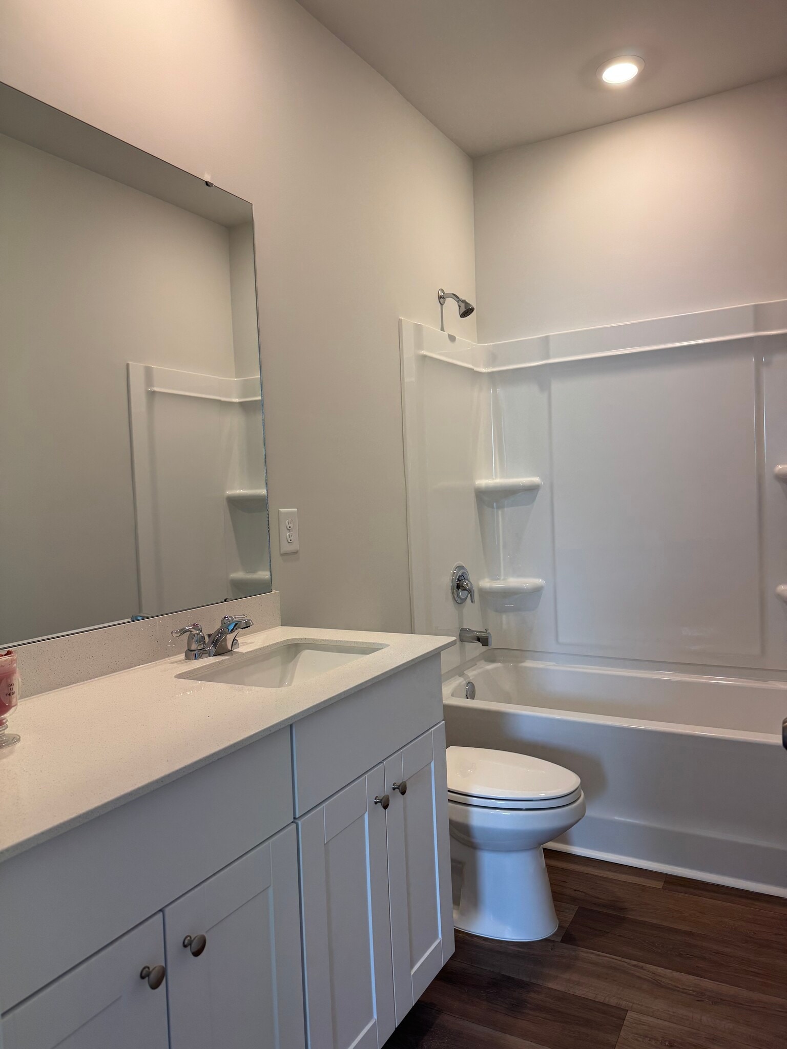 1st Floor Bathroom Staged - 431 Falling Leaf Loop