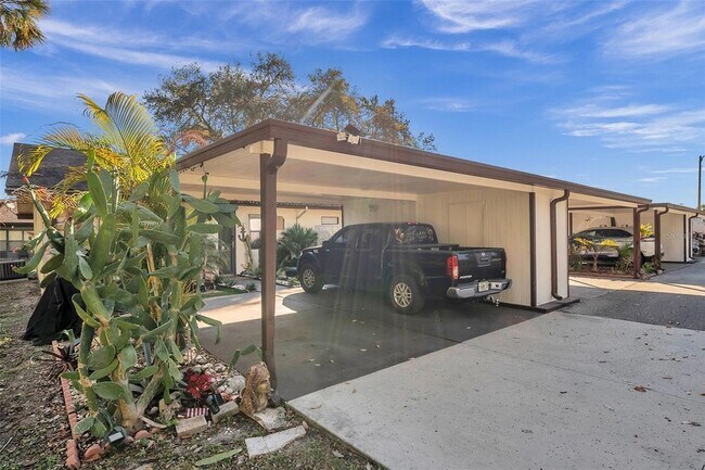 Building Photo - 6421 Drexel Dr