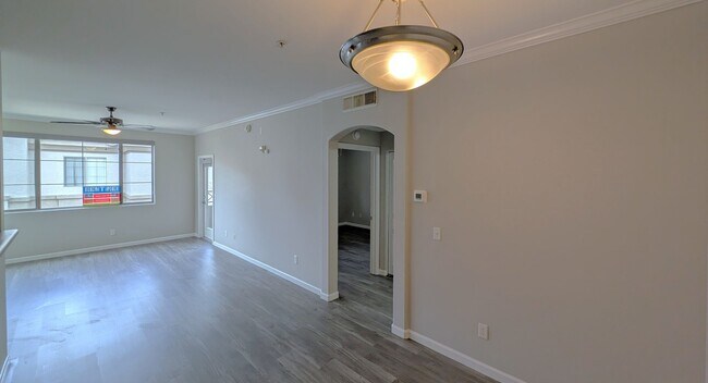 Building Photo - 1 Bedroom Condo in the Solana Townhome Community Near E Baseline Rd and S Higley Rd!