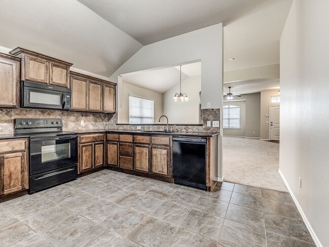 Building Photo - 3 Bedroom home in Deer Creek ISD - Montague/Sonador Addition - Community Pool