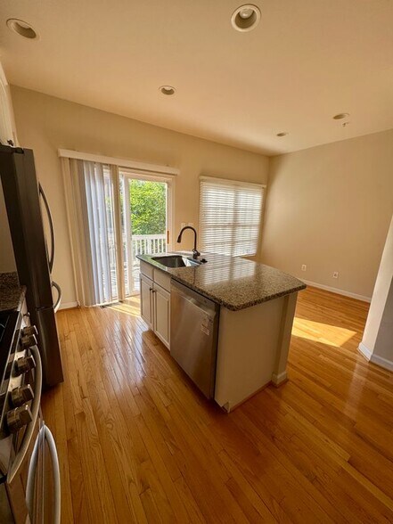 Building Photo - 503 Casey Ln