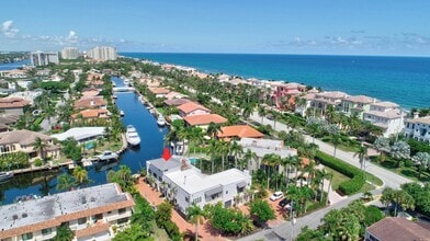 Building Photo - 1121 Bel Air Dr