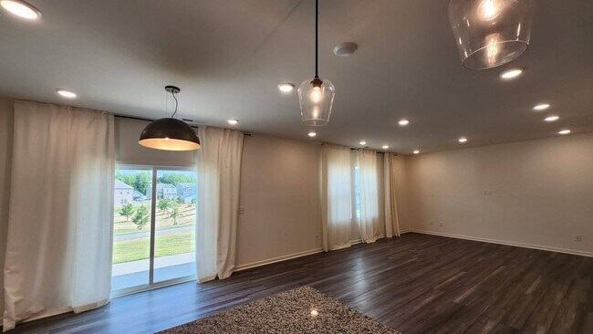 Building Photo - 4 Bedroom 2.5 Bathroom NEW Home in Wilson's Walk