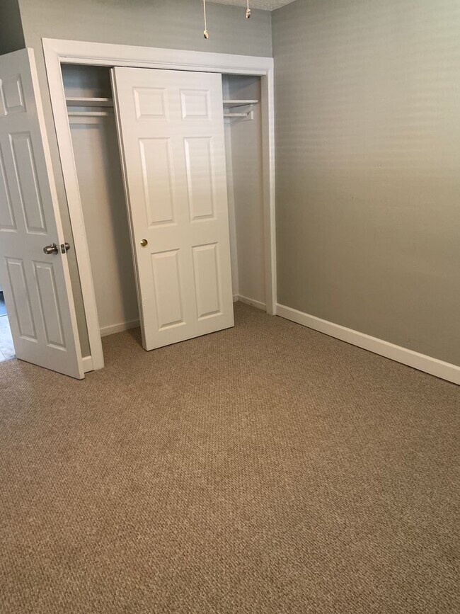 Building Photo - One level living! 3 bed 1 bath rancher in Glen Burnie.