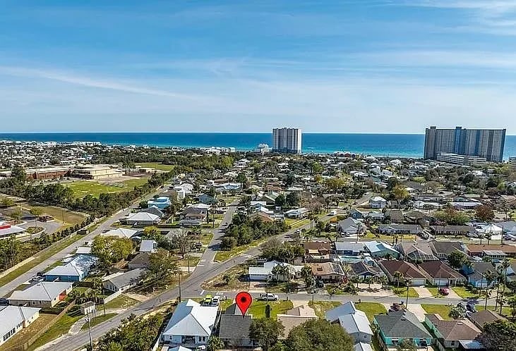 Building Photo - 104 Oleander Cir