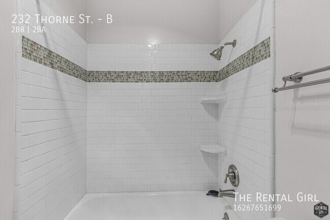 Building Photo - 232 Thorne St