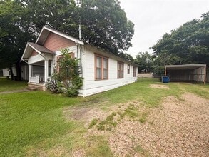 Building Photo - 205 W Gilmer St