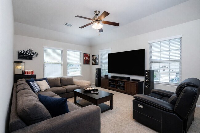 Building Photo - 22918 Caverly Ln