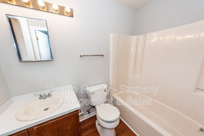 Building Photo - 149 Pine Shadow Dr