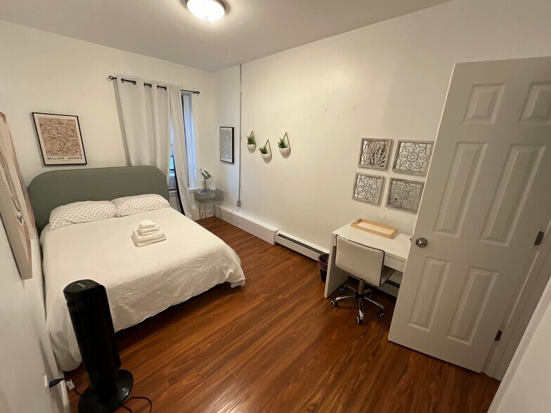 Building Photo - 871 Harrison Ave