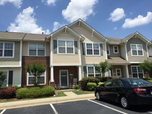 Primary Photo - A Cozy 2bedroom Town home in Fort Mill