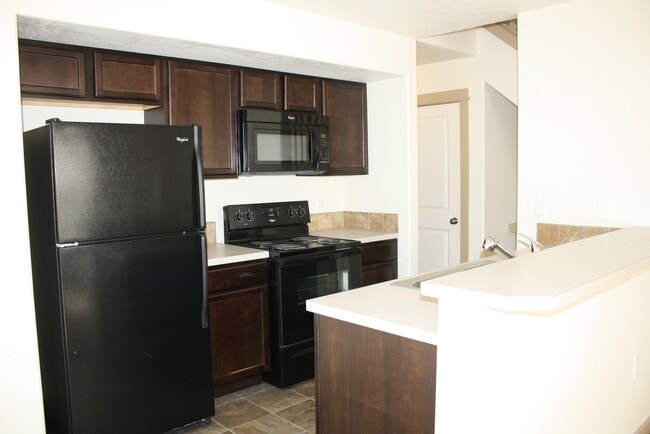 Building Photo - 1020 S Olympia Pl