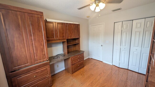 Building Photo - Luxury Gated Community Beautiful 3-Bedroom 2.5 Bath